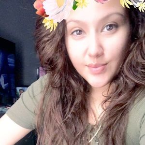 Meet your Posher, Stefanny